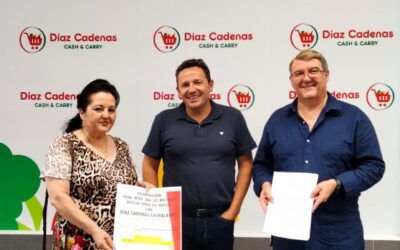 Díaz Cadenas firma un convenio de colaboración con la Hermandad de Nuestra Señora del Rocío del Cerro del Águila.