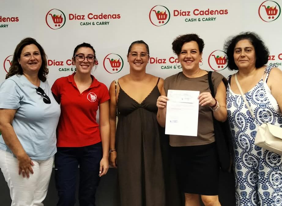 Díaz Cadenas colabora con APA Santa Eulalia